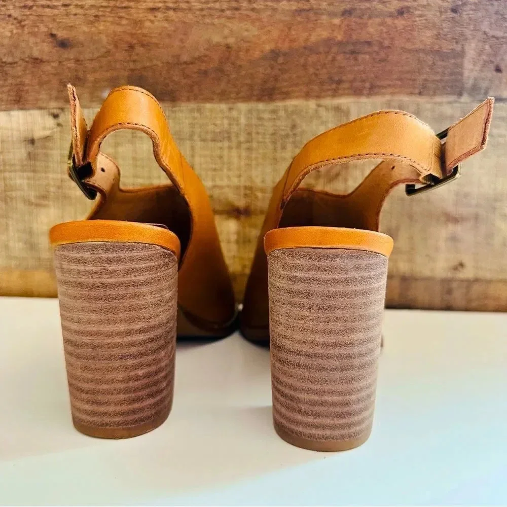 Madewell The Cary Sandal in Leather